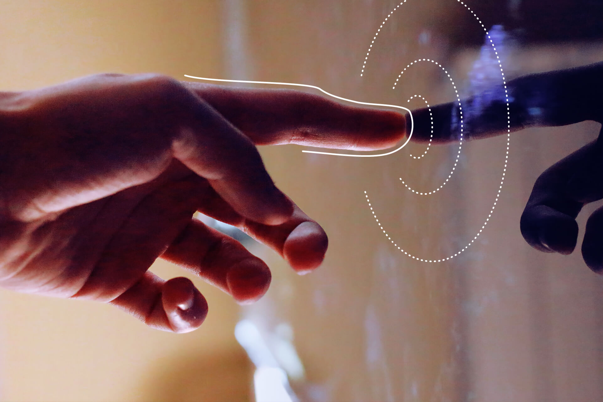 Bild von einer Hand, die einen Touchscreen berührt. | eggheads.net